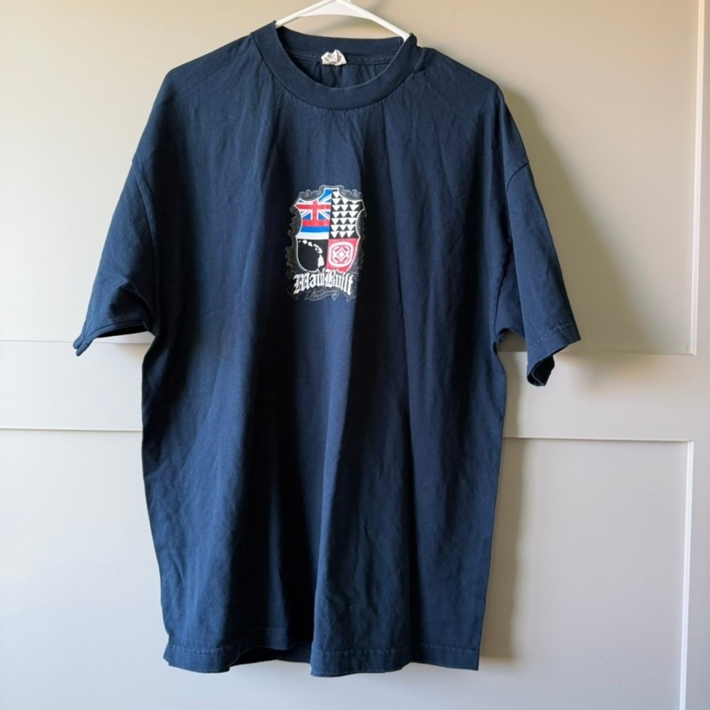 Maui Built Graphic T-Shirt‎ Mens XL Navy Blue Hawaii Crest Logo Short Sleeve Tee